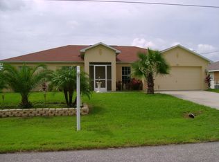 1322 SE 19th Ln, Cape Coral, FL 33990