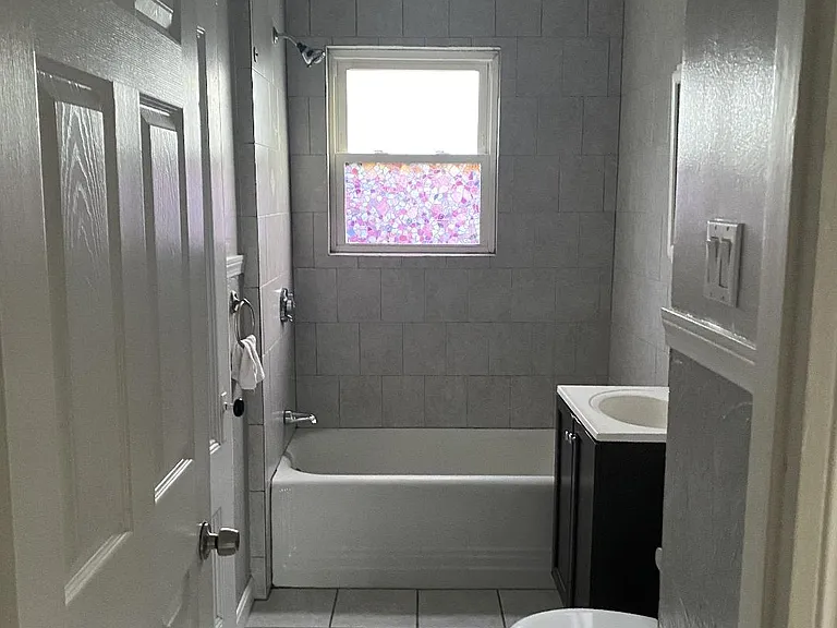 147 Stetson St #2 — Photo 9