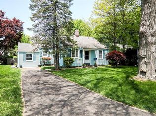 4 Beauford Rd, Norwalk, CT 06854