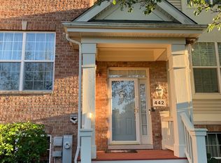 442 Bradbury Ln, Bartlett, IL 60103
