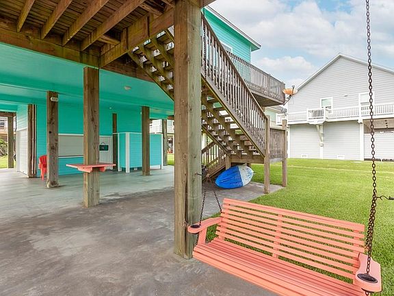 5th image of 964 Pelican Ln