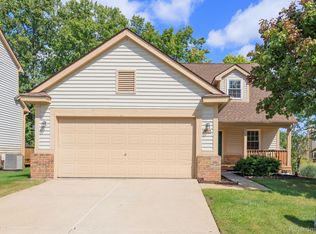 30718 Tanglewood Dr, Novi, MI 48377