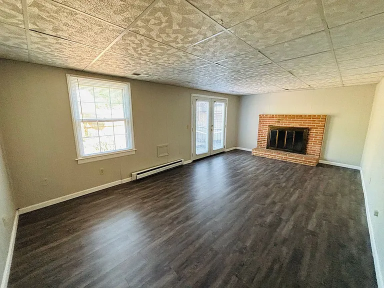 2712 Wellesley Ct — Photo 11