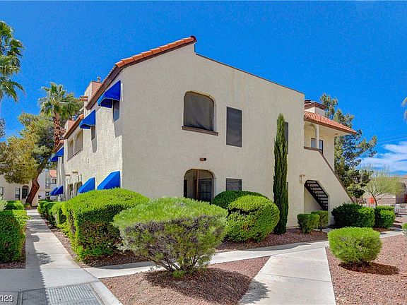 2nd image of 6149 W Oakey Blvd APT C