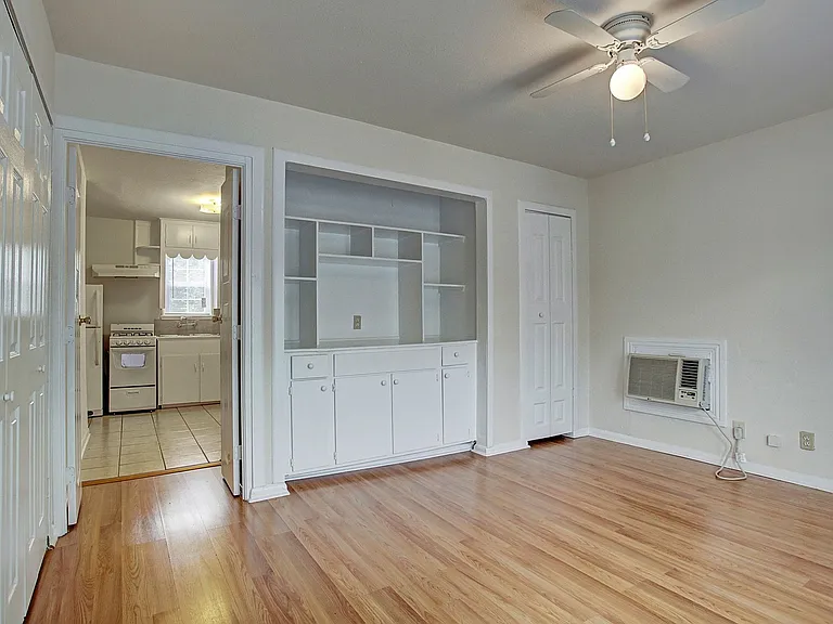2202 Park Street — Photo 1