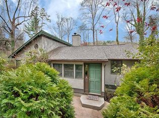 17 Bee Ridge Rd, Asheville, NC 28803