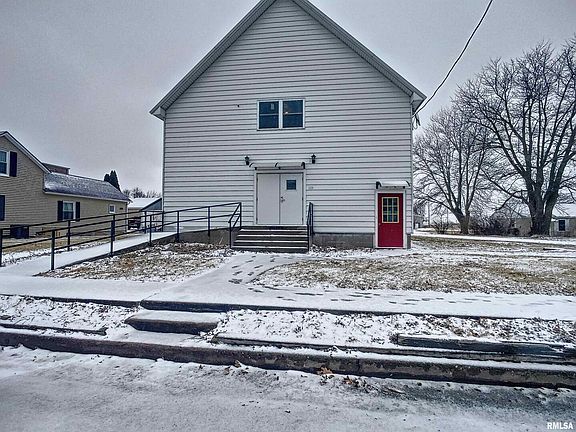 2nd image of 109 5th Ave