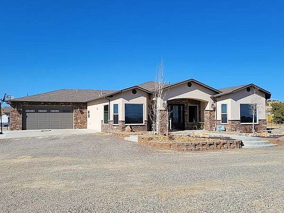 2nd image of 5440 Cordoba Way