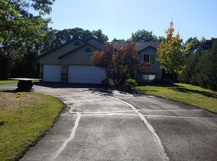 633 N Pine St, Royalton, MN 56373
