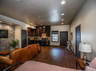 118 N Broad St, Guthrie, OK 73044