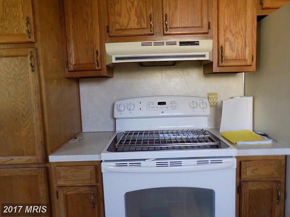 4th image of 137 Baumgardner Dr