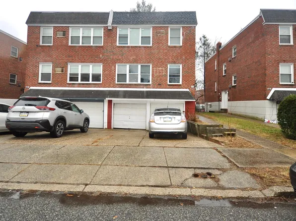 276 Nandina Plz, Philadelphia, PA 19116