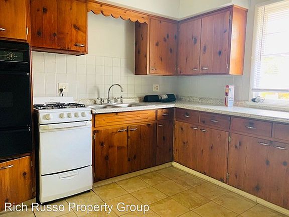2nd image of 157 Collingwood Ave