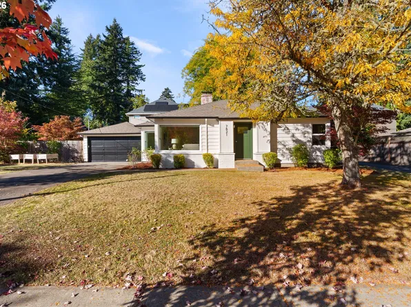 7821 SW Greenwood Dr, Tigard, OR 97223