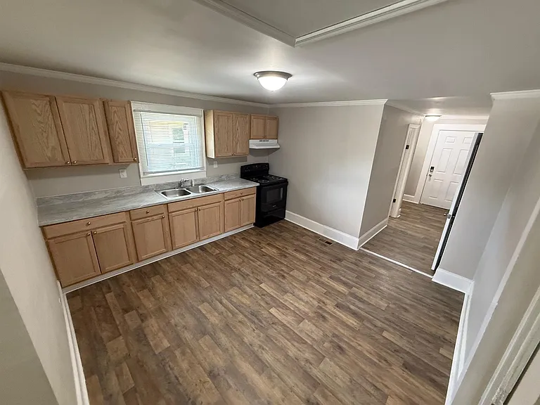 421 Carolina Ave — Photo 18
