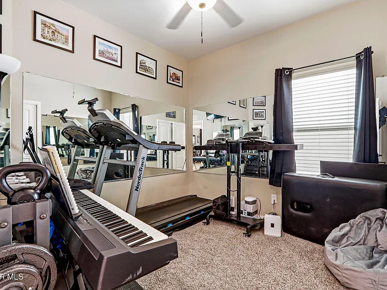 13066 Grantham Ln — Photo 12