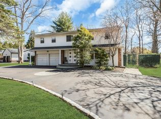 132 Washington Avenue, Plainview, NY 11803