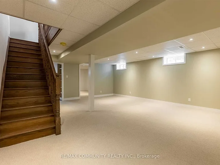 5 Pollock Ave — Photo 16