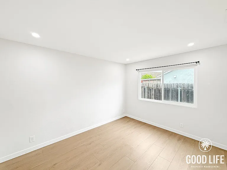 10888 Barbados Way — Photo 7