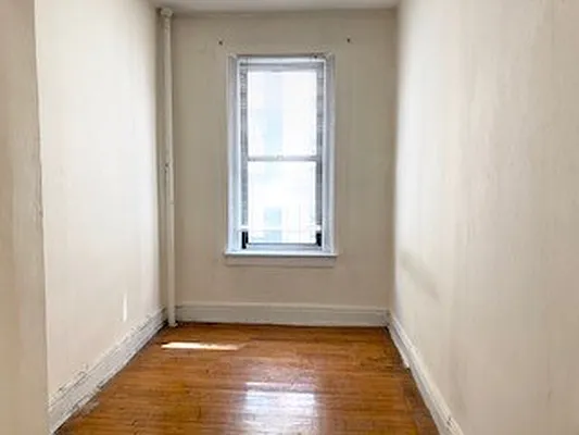 Rented by Corcoran | media 21