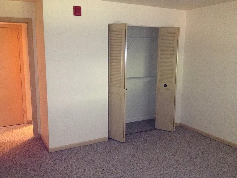 Rockwood Manor — Photo 21