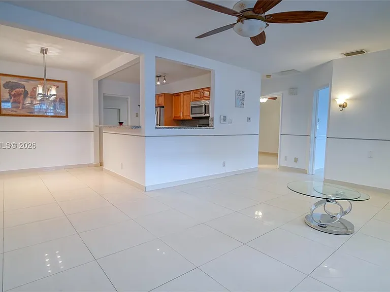 1520 N Andrews Ave — Photo 5