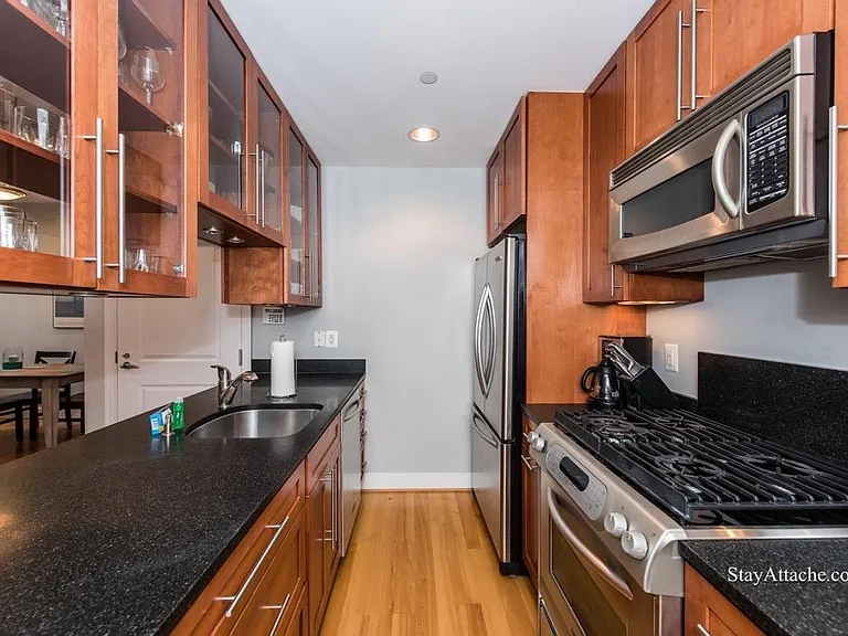 1934 Calvert St NW #4 — Photo 6