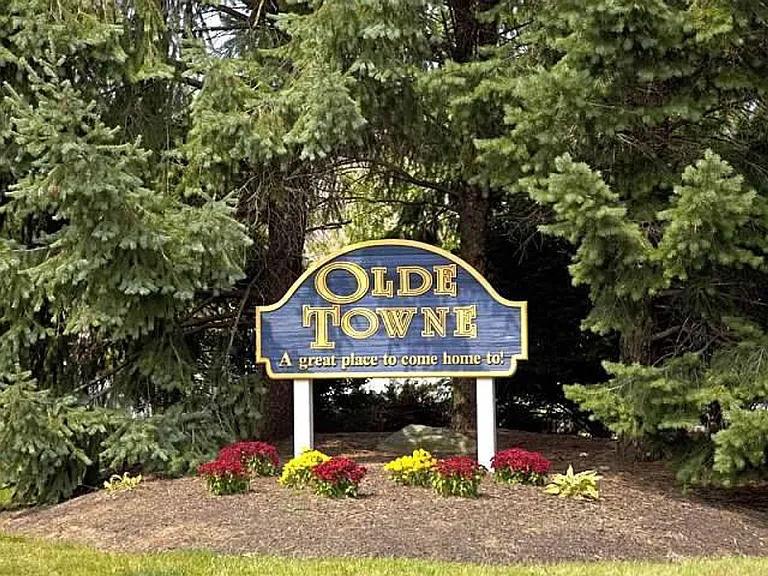 The Apartments at Olde Towne — Photo 5