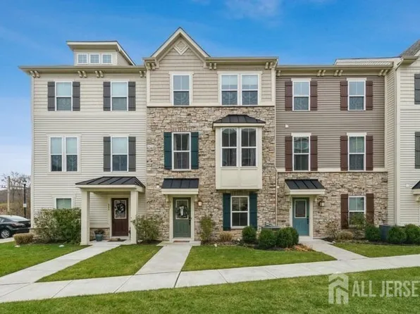 807 Bayside Ct, South Amboy, NJ 08879