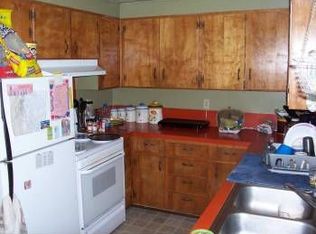 889 R St, Springfield, OR 97477