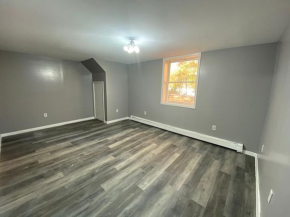 3rd image of 6 Belle Ct #6C