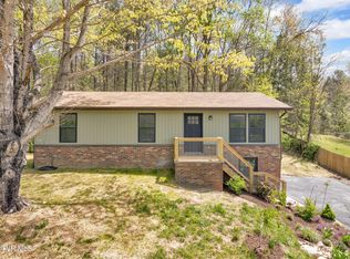 110 Patrick Henry Ln, Elizabethton, TN 37643