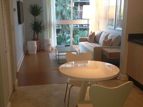 3rd image of 2951 S Bayshore Dr #615