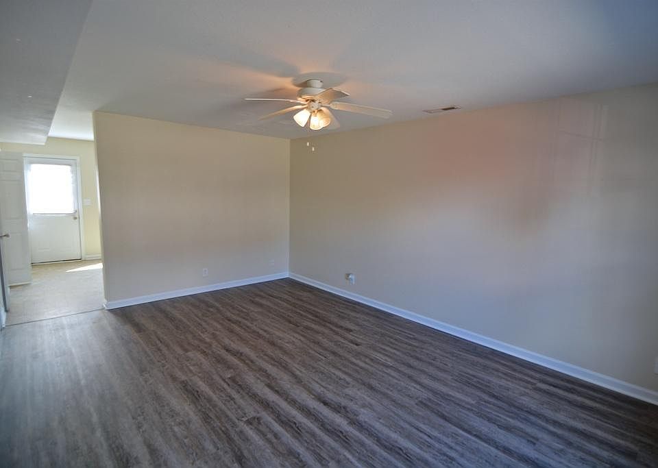 1st image of 248 Executive Ave APT 1C