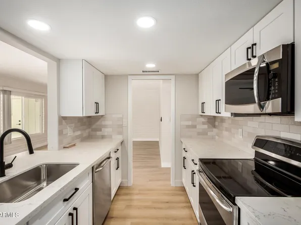 220 S OLD LITCHFIELD Road #109, Litchfield Park, AZ 85340