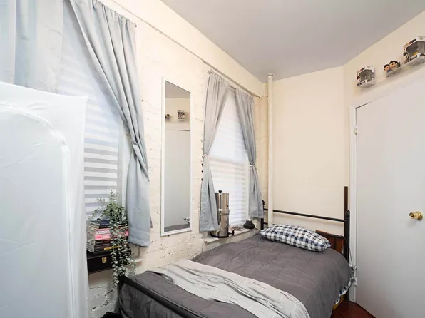 522 East 11th Street image 1 of 6