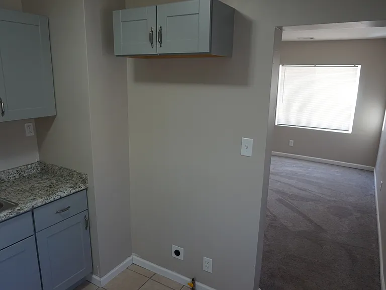 3555 Spruce St — Photo 15