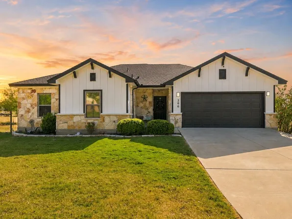 206 Brizendine Ave, Florence, TX 76527