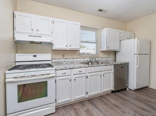 556 N Delphine Ave APT 4, Waynesboro, VA 22980