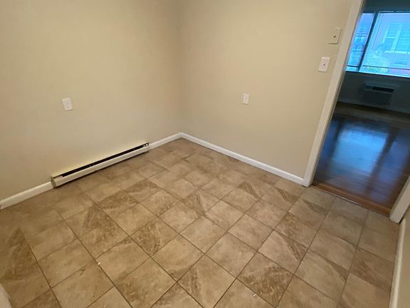 3rd image of 2605 5th Ave