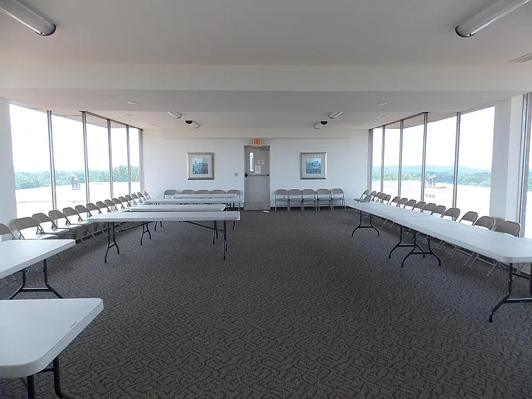 Highland Towers — Photo 12