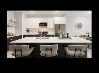 671 Avenue E, Bayonne, NJ 07002