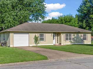 1181 Max Ct, Oak Grove, KY 42262