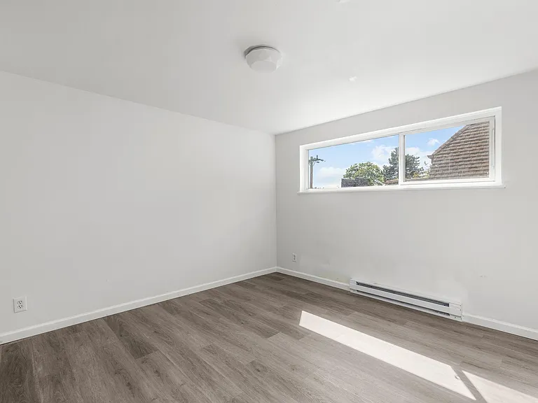 2144 Waverly Pl N #3 — Photo 10