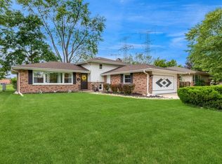 111 E Millers Rd, Des Plaines, IL 60016