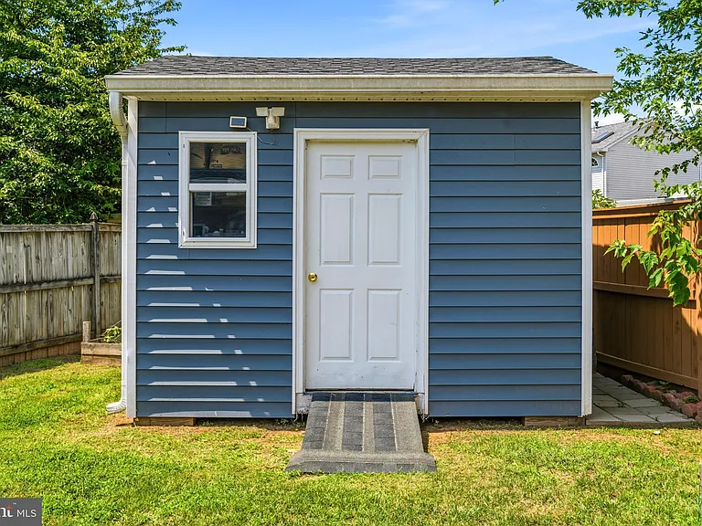 13922 Rutgers Ct — Photo 59