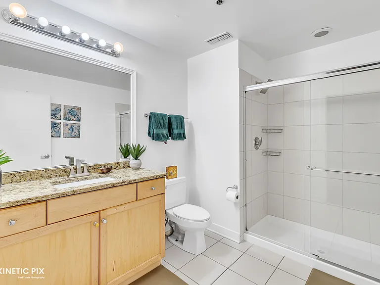 1 S Leavitt St #210 — Photo 14