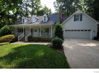 106 Turnberry Ln, Cary, NC 27518