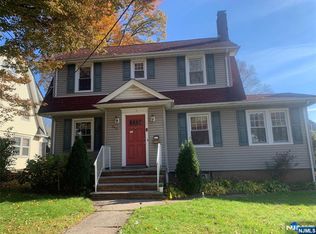 949 Garrison Ave, Teaneck, NJ 07666