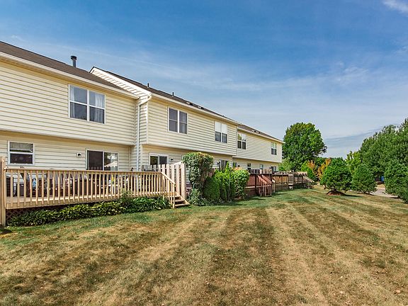 3rd image of 902 Charleston Way Dr #20E